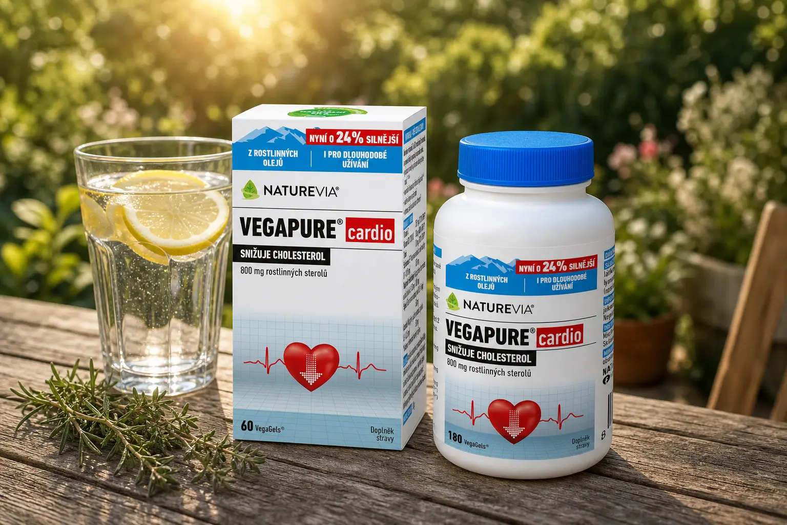 VegaPure Cardio: balení doplňku stravy s rostlinnými steroly připravené k užití se sklenicí vody